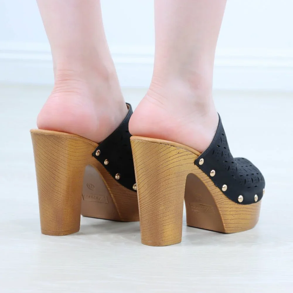 Black Studded Platform Clogs Retro Lightweight Faux Wood Block Heel Mules
